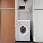 Apartman Actors *